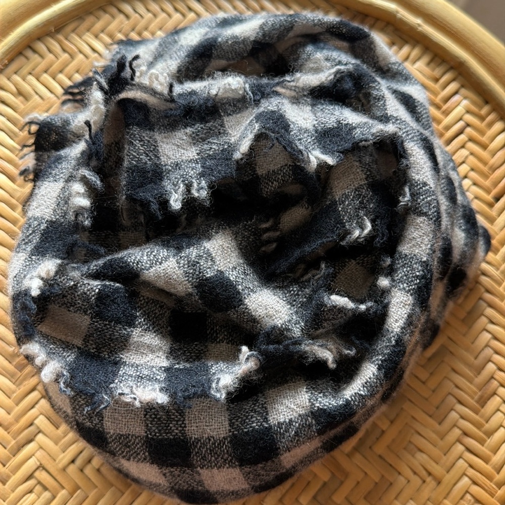 Makie Clothier cashmere scarf